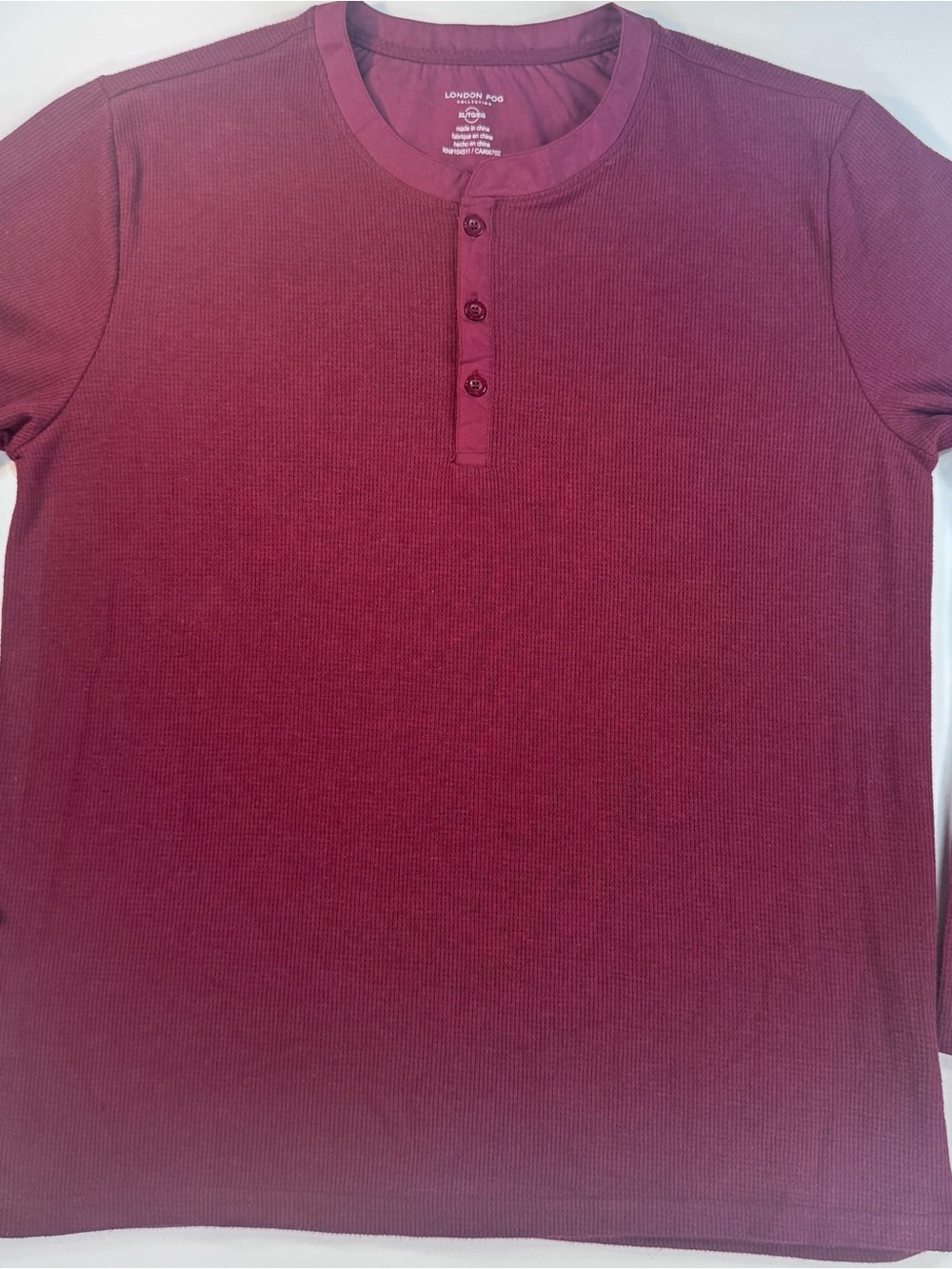 LONDON FOG Men’s LS Waffle-Knit 3-Button Henley Shirt, Burgundy, XL, EUC